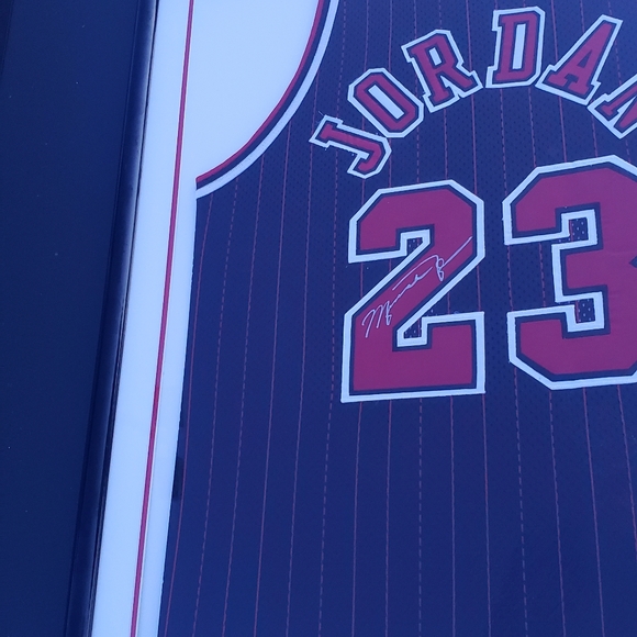 Authentic Signed Michael Jordan Jersey - Picture 3 of 8